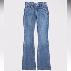 NWT Abercrombie Curve Love Mid Rise Bootcut Jeans – Long